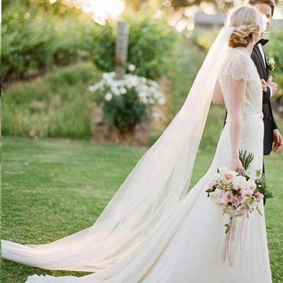 WEDDING Veil with Comb (118 inches, One Tiers Veil) - Picture 3 of 6